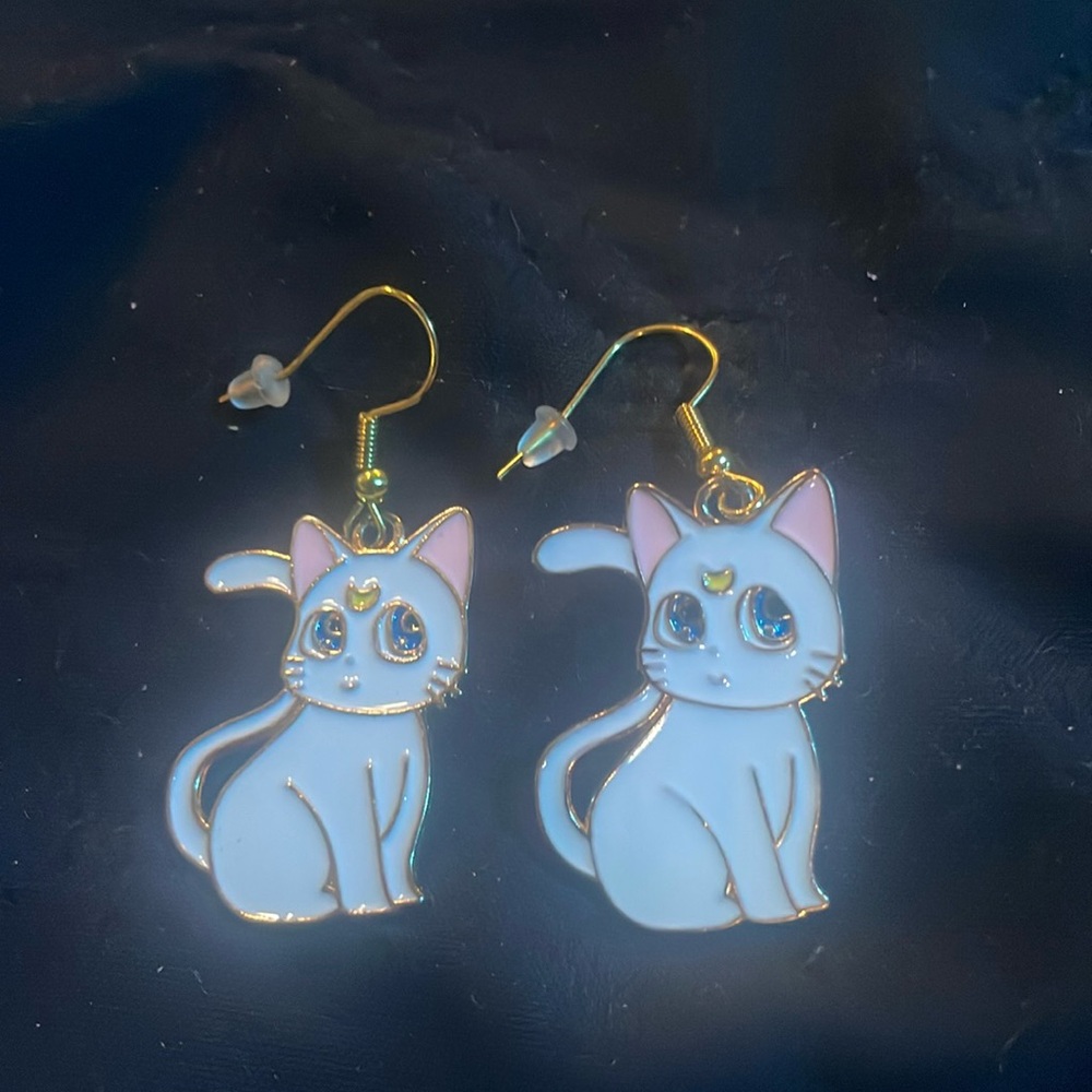 Sailor Moon Artemis earrings